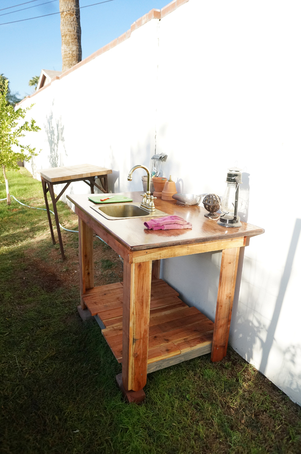 Outdoor Garden Veggie Sink Diana, Outdoor Table With Sink