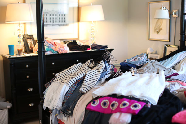 closet-cleaning-winter-spring-small-closet-solutions-minimalist-120