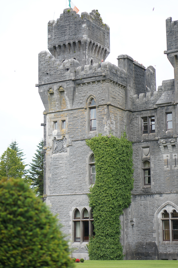 reignfilmingirelandashfordcastle121 Diana Elizabeth