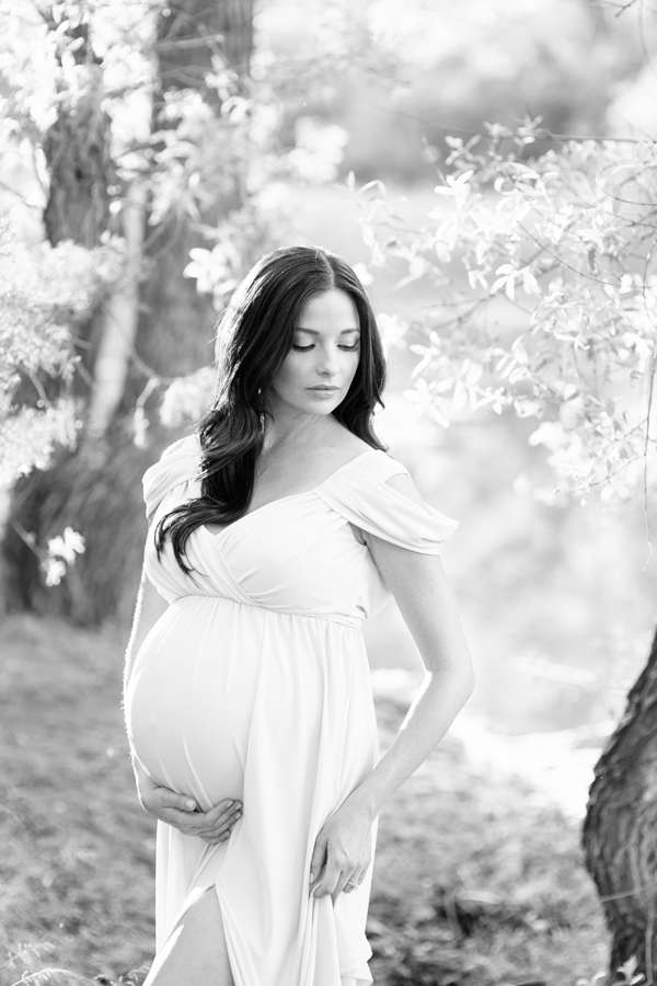 diana-elizabeth-photography-brenna-heater-baby-girl-maternity-prescott-phoenix-arizona-maternity-photographer-forest-woods-free-people-romantic-pink-maternity-dress017