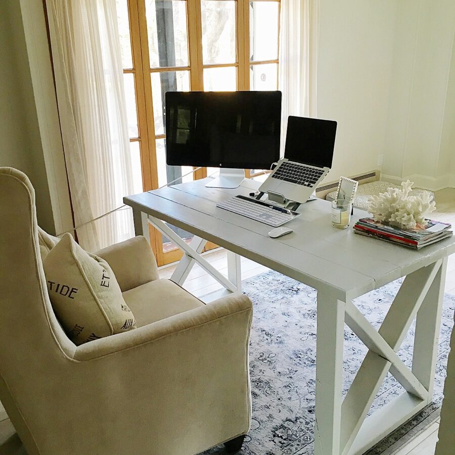 Setting at home office hours Diana Elizabeth