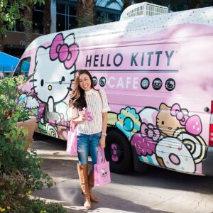 hello kitty cafe truck traveling information