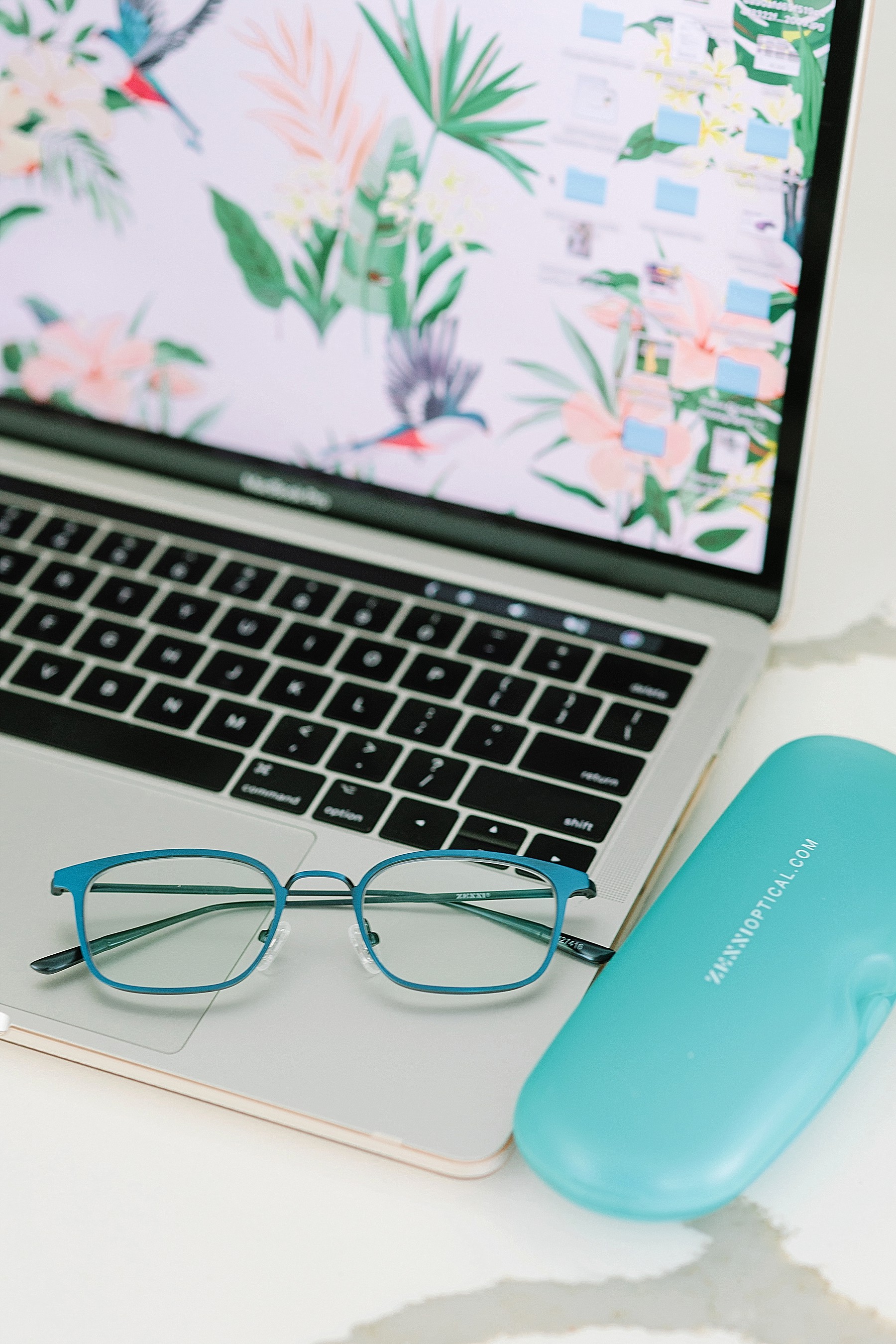 Zenni – UV Blue Blockers glasses on computer
