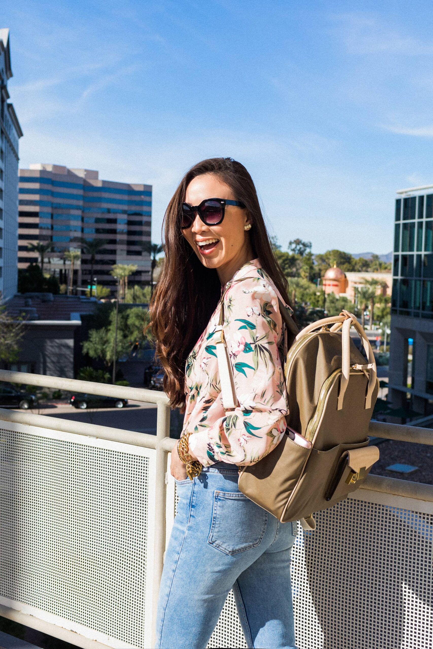 India Hicks Jet Pack backpack in army gray, gorgeous work bag can tuck in the straps. Lifestyle blogger Diana Elizabeth in Phoenix Arizona wearing Kate Spade