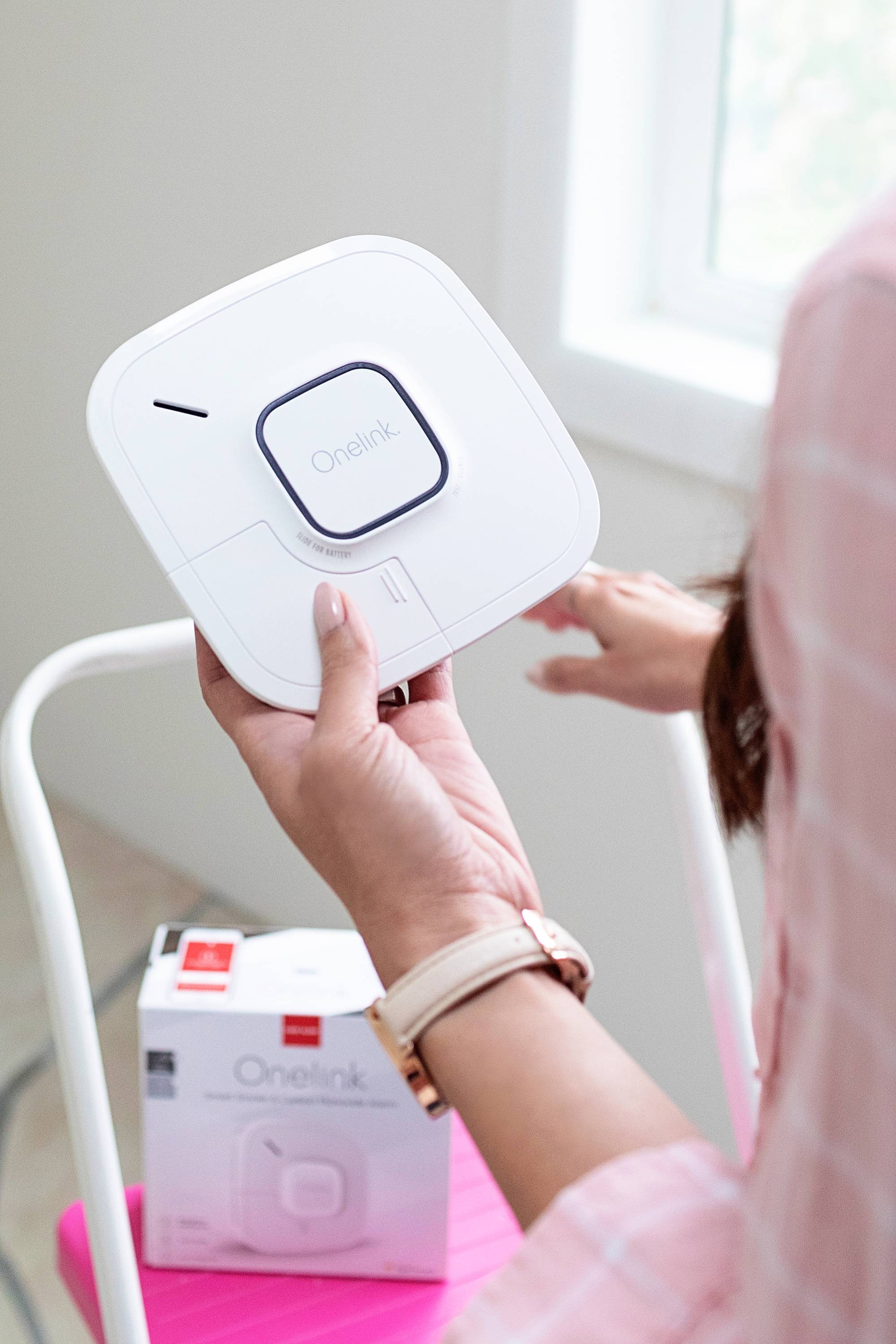 first alert smoke alarm battery operated