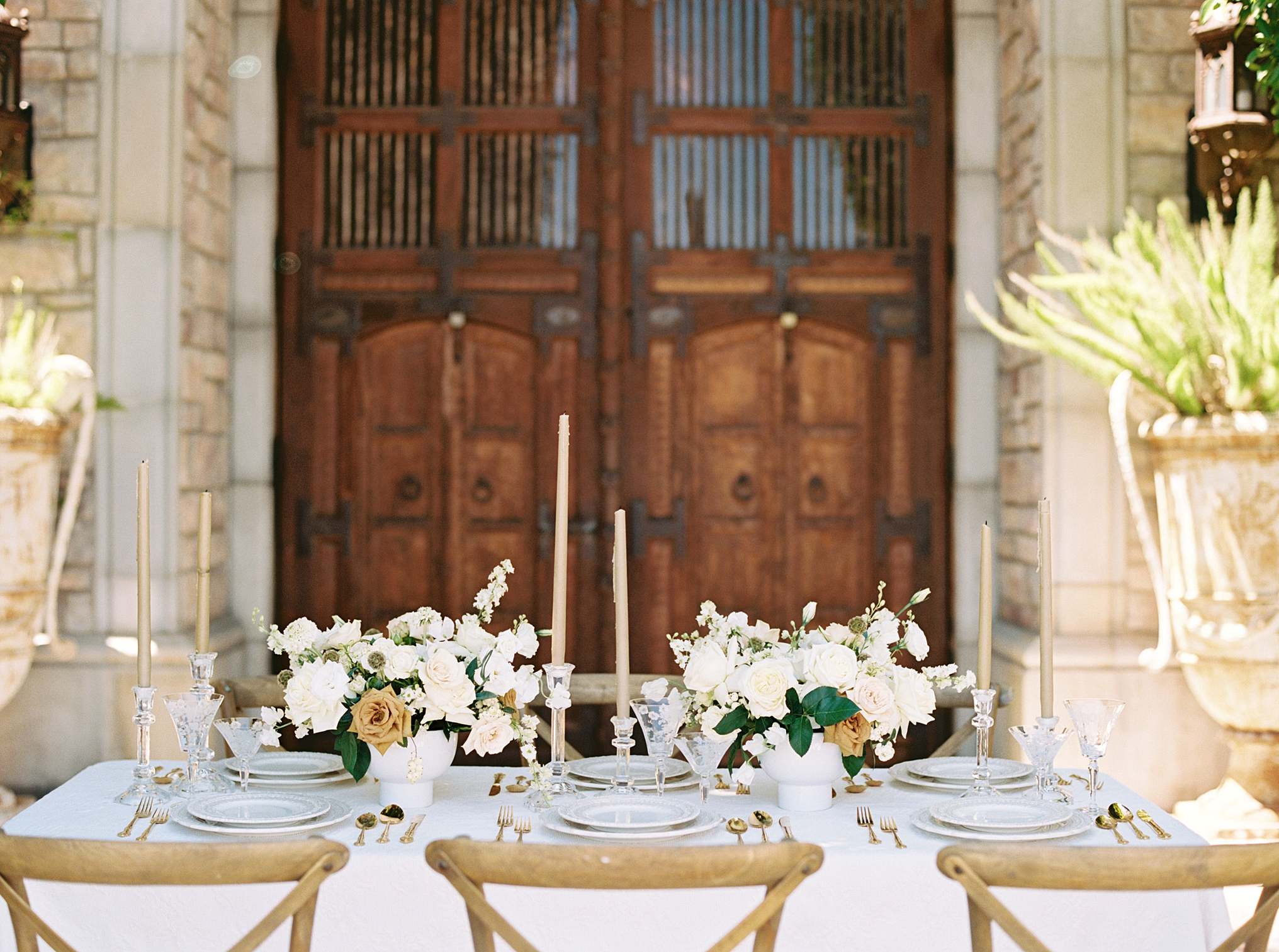 table setting for Ashley castle wedding arizona 