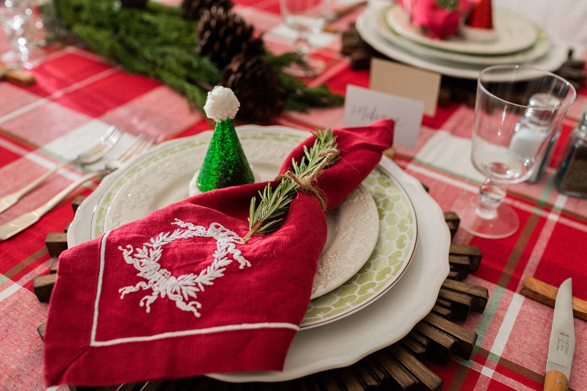 red green plaid Christmas tablescape 