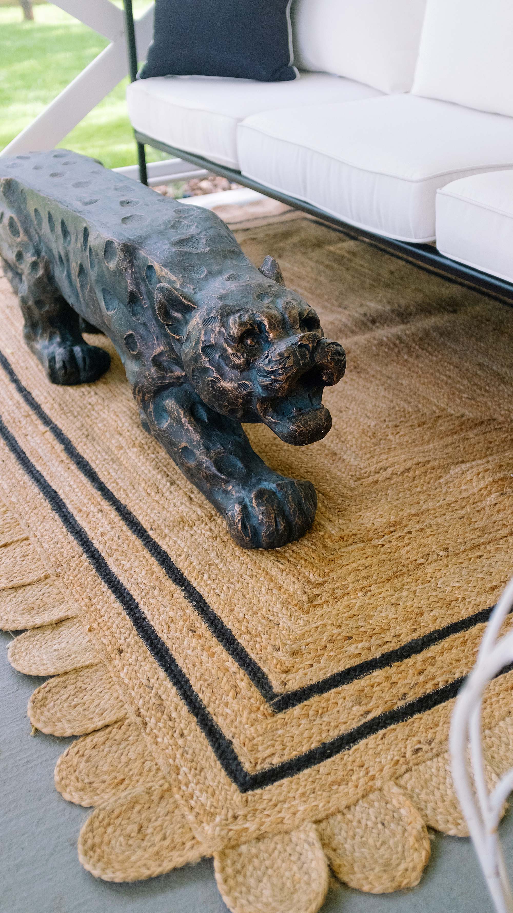 PatioContemporaryEnglishGardenFurnitureDianaElizabethBlog0538