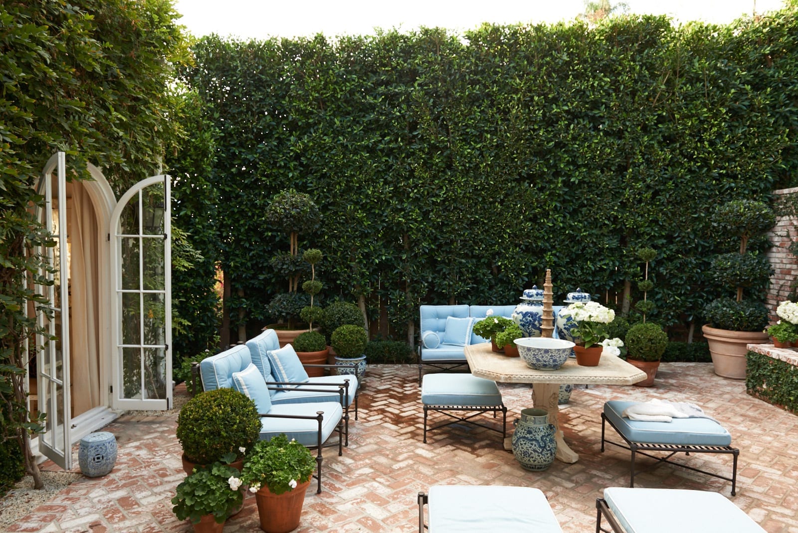 mark d sikes blue and white greenery backyard inspiration Hollywood California ficus trees and bushes 