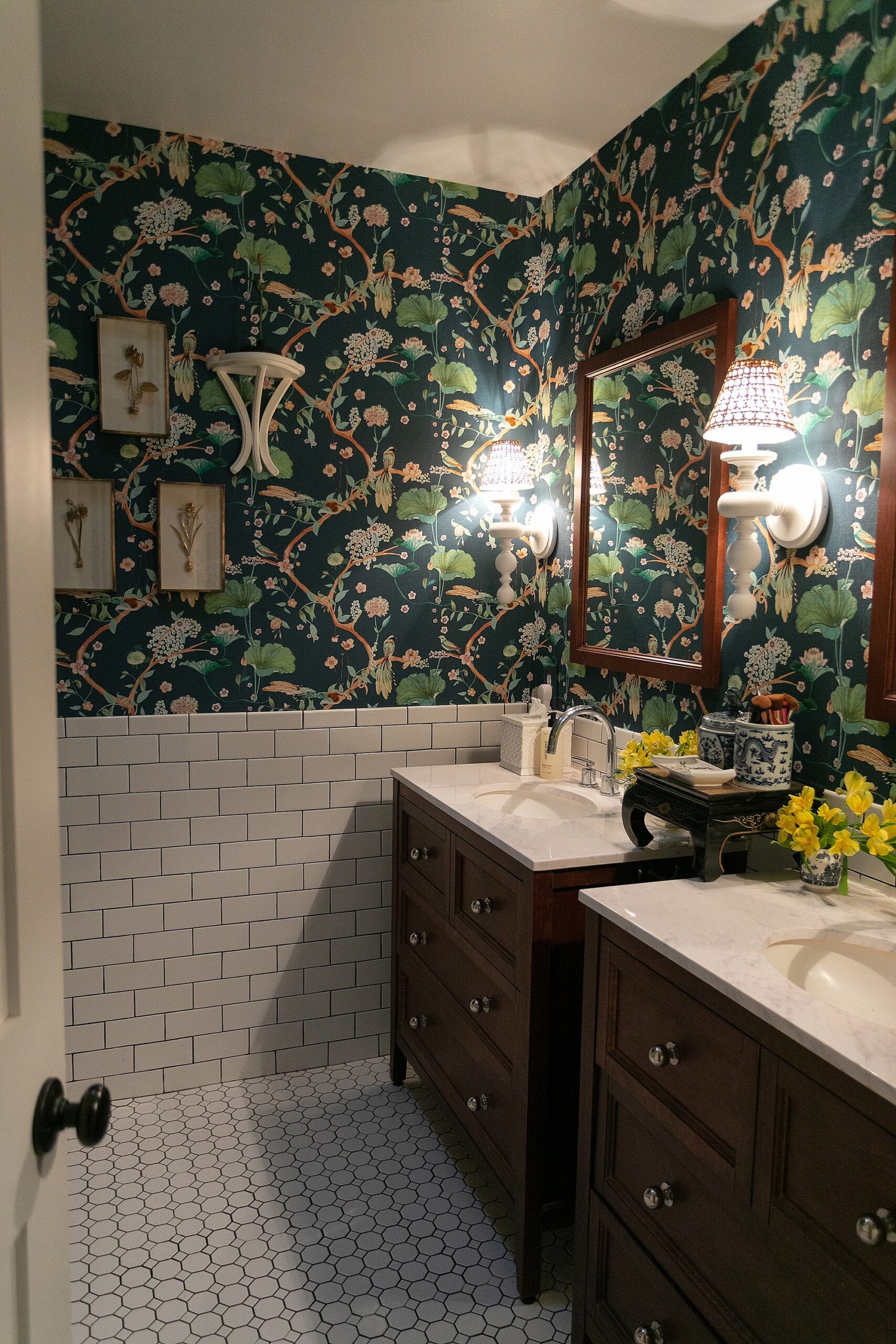 my-bathroom-wallpaper-makeover-dark-botanical-3233 – Diana Elizabeth Blog