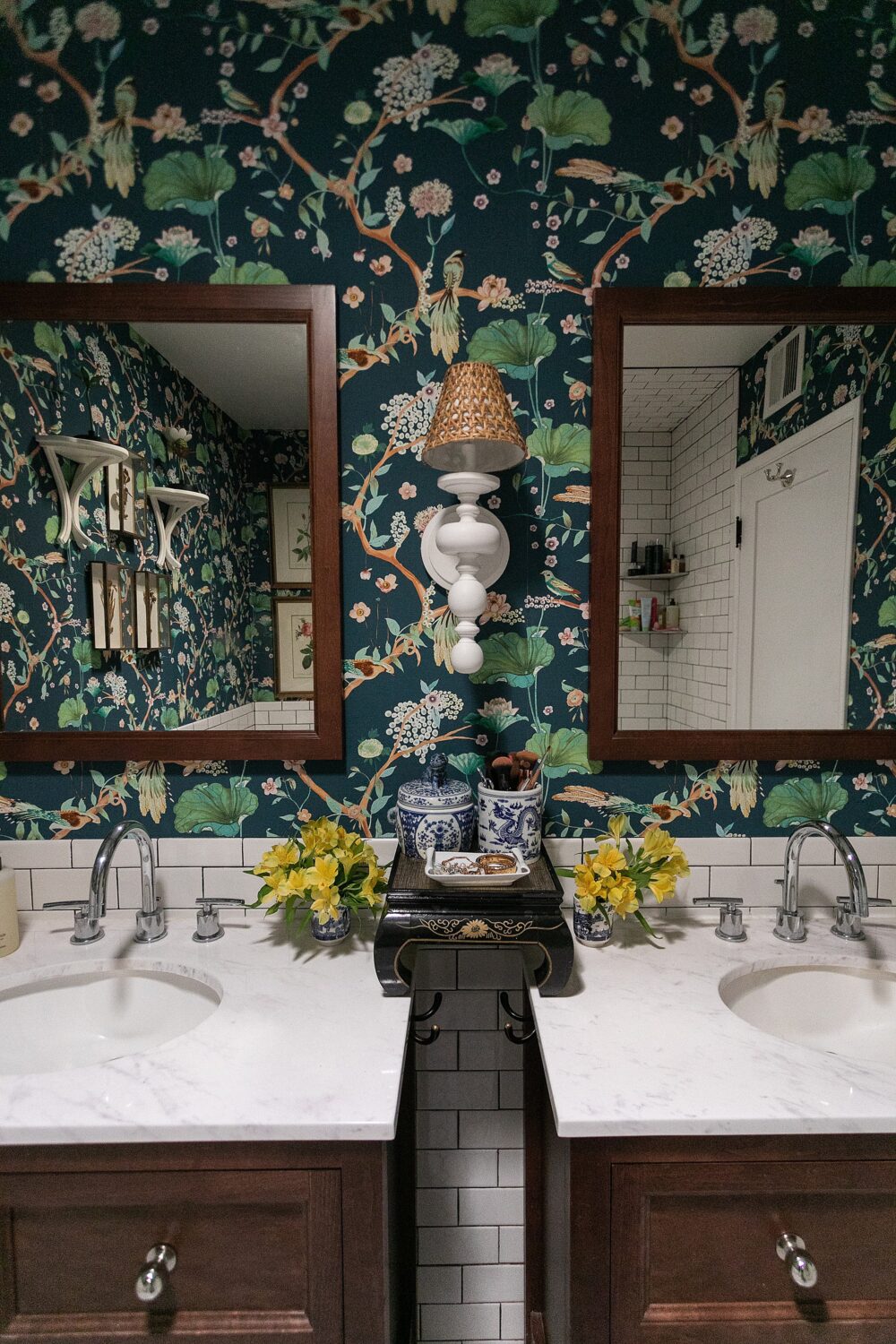 A moody floral bathroom – Diana Elizabeth Blog: