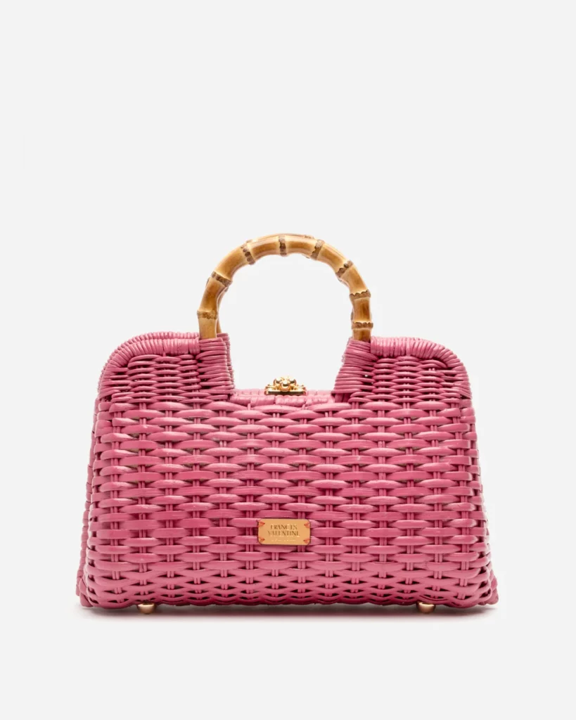 pink purse, wicker summer style