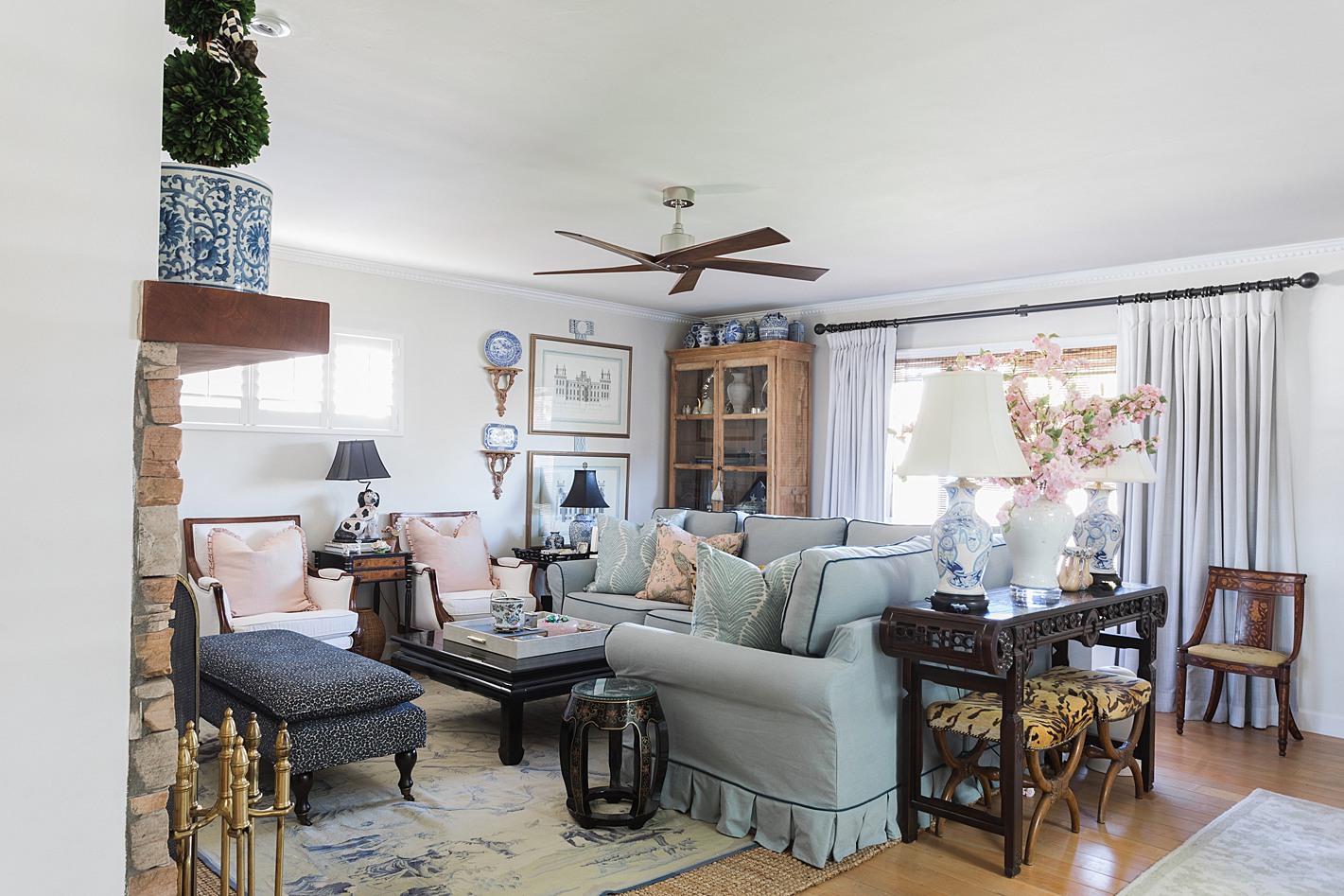 Molding in the living room – Diana Elizabeth Blog