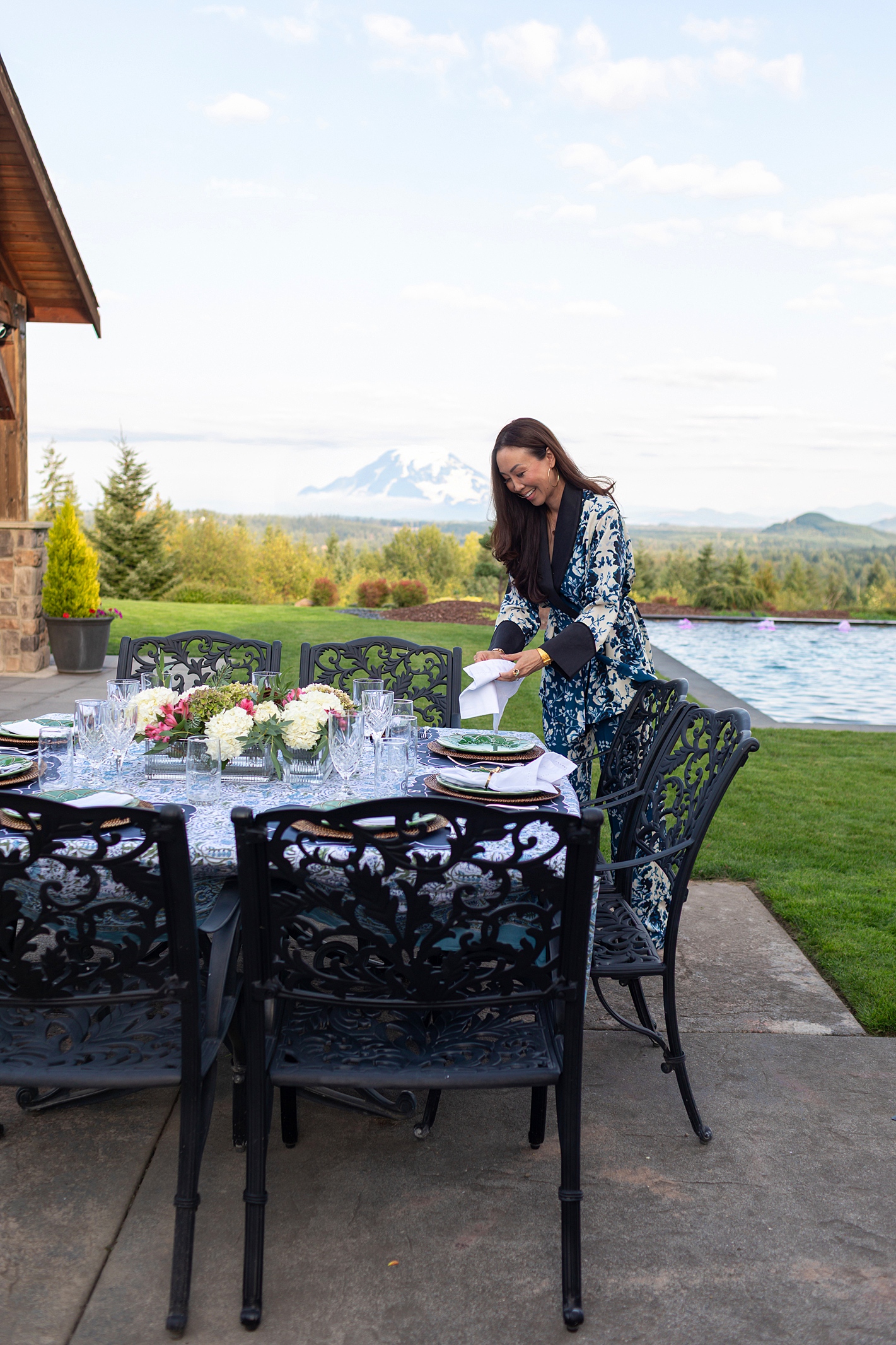 Alpine-inspired outdoor dining table décor/ Willams-Sonoma Lifestyle tablescape gardening blogger Diana Elizabeth Steffen