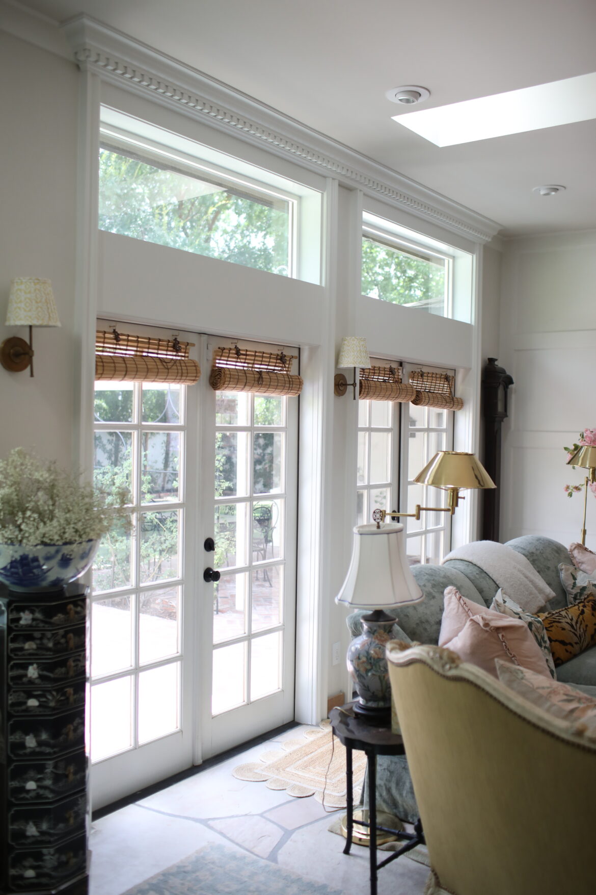 Dentil Crown Casing in the Garden Room is Complete + July 4 Online Sales!